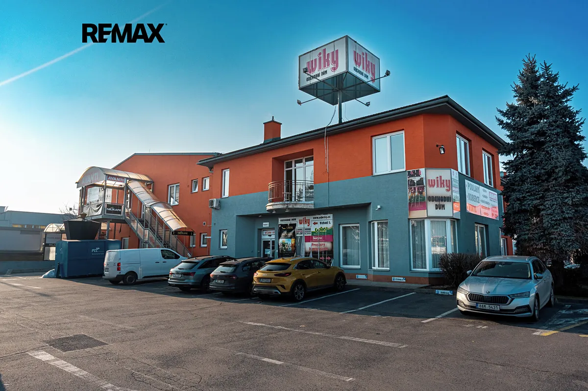 Pronájem obchodního prostoru 457 m²